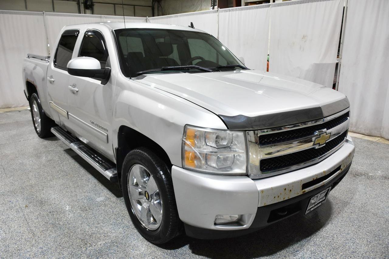 Used 2011 Chevrolet Silverado 1500 LTZ w/ LTZ Plus Package AWD/4WD image 3
