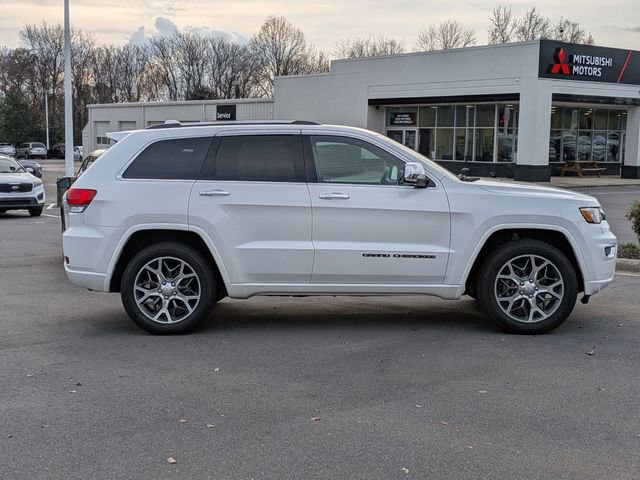 Used 2020 Jeep Grand Cherokee Overland image 2