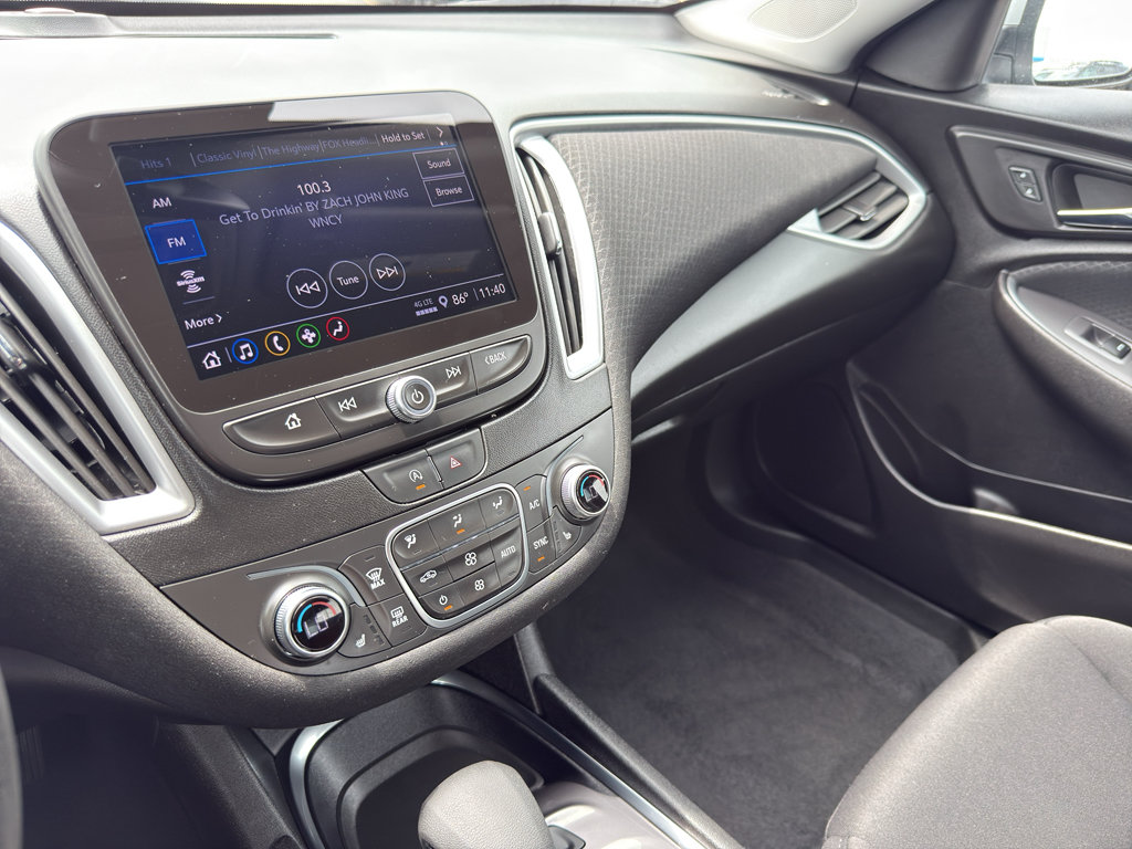 Used 2024 Chevrolet Malibu LT FWD image 21