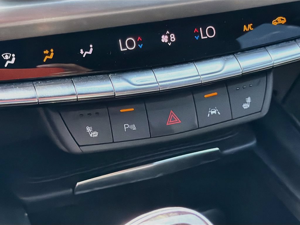 Used 2024 Cadillac XT4 Sport w/ Technology Package AWD/4WD image 22