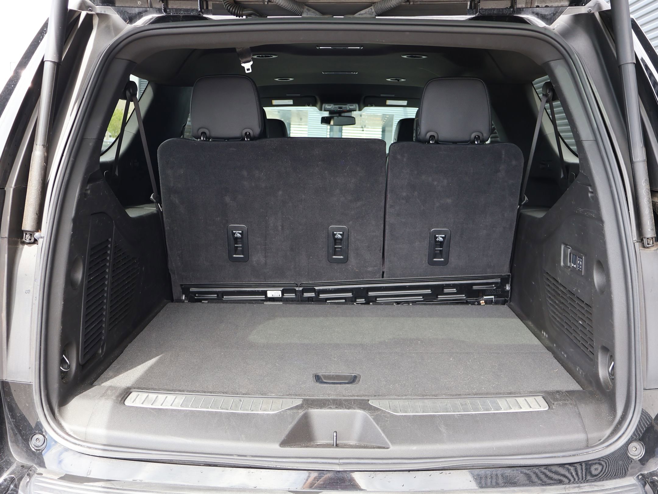 Used 2025 GMC Yukon XL Denali image 24