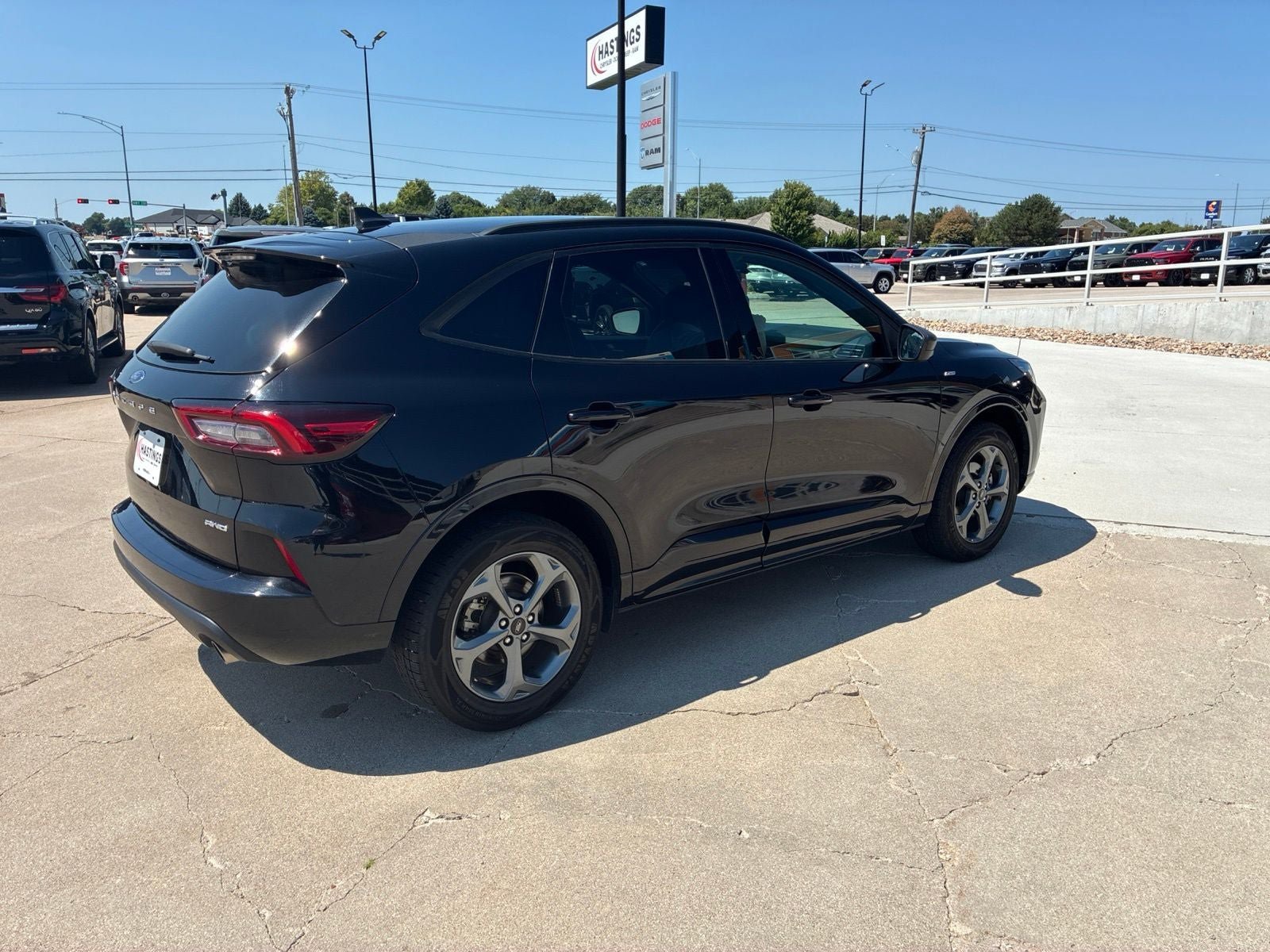Used 2024 Ford Escape ST-Line AWD/4WD image 7
