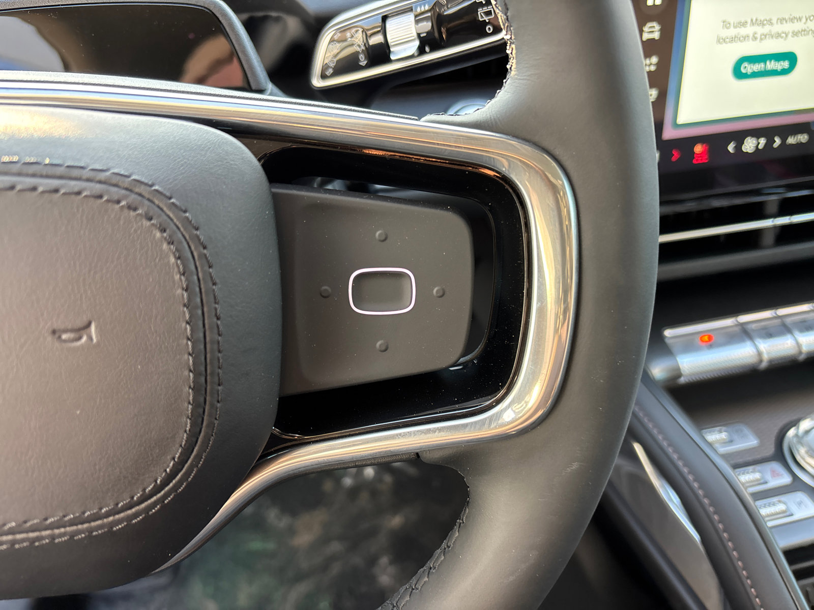 New 2026 Lincoln Nautilus Premier AWD/4WD image 18