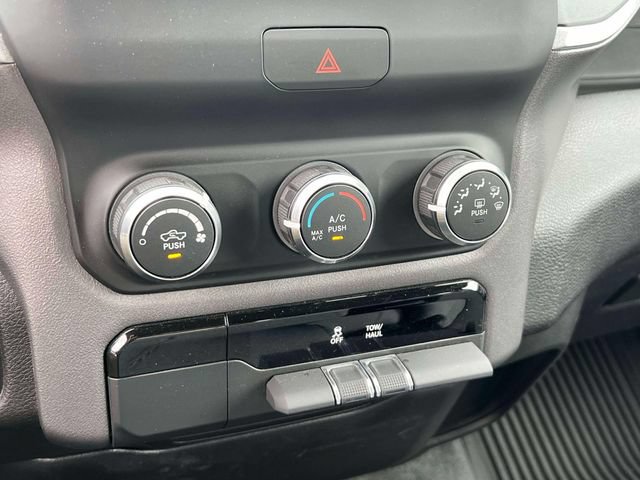 Used 2020 RAM 1500 Big Horn AWD/4WD image 16