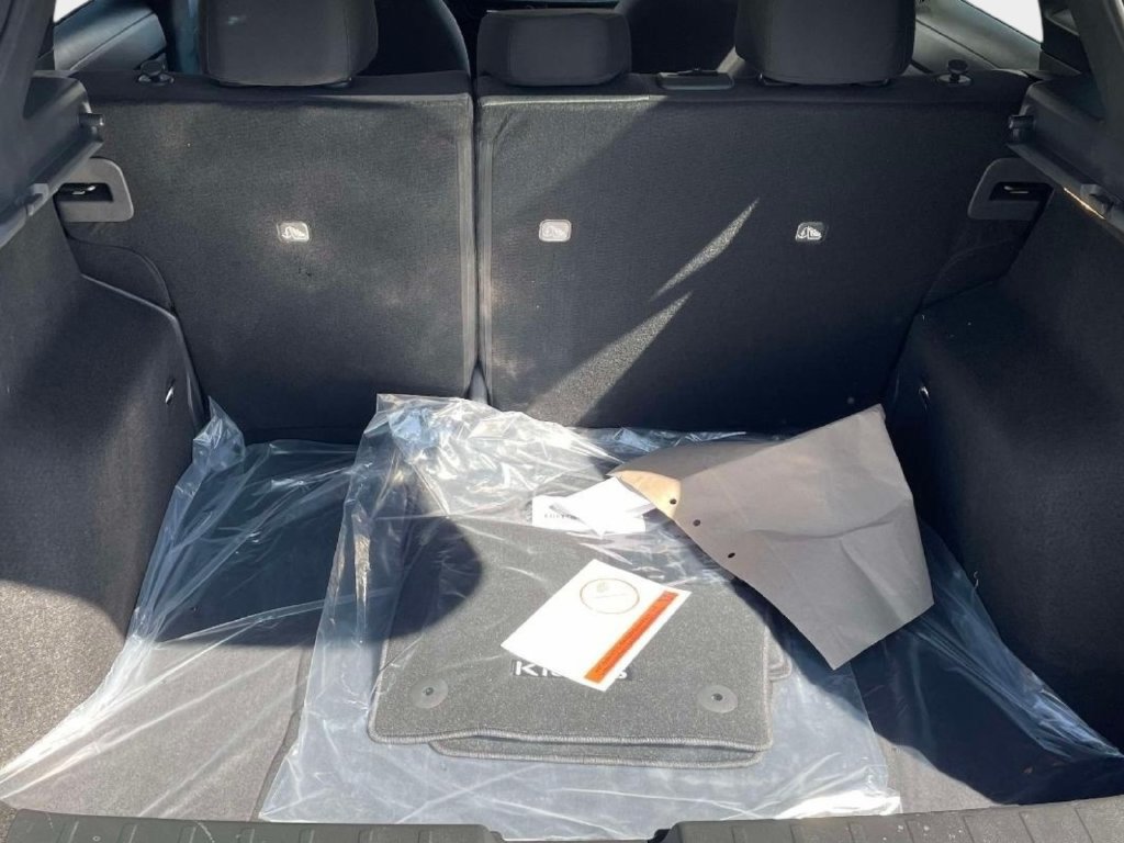 New 2027 Nissan Kicks SV FWD image 14