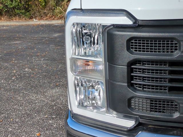 New 2026 Ford F250 XL w/ XL Chrome Package image 9
