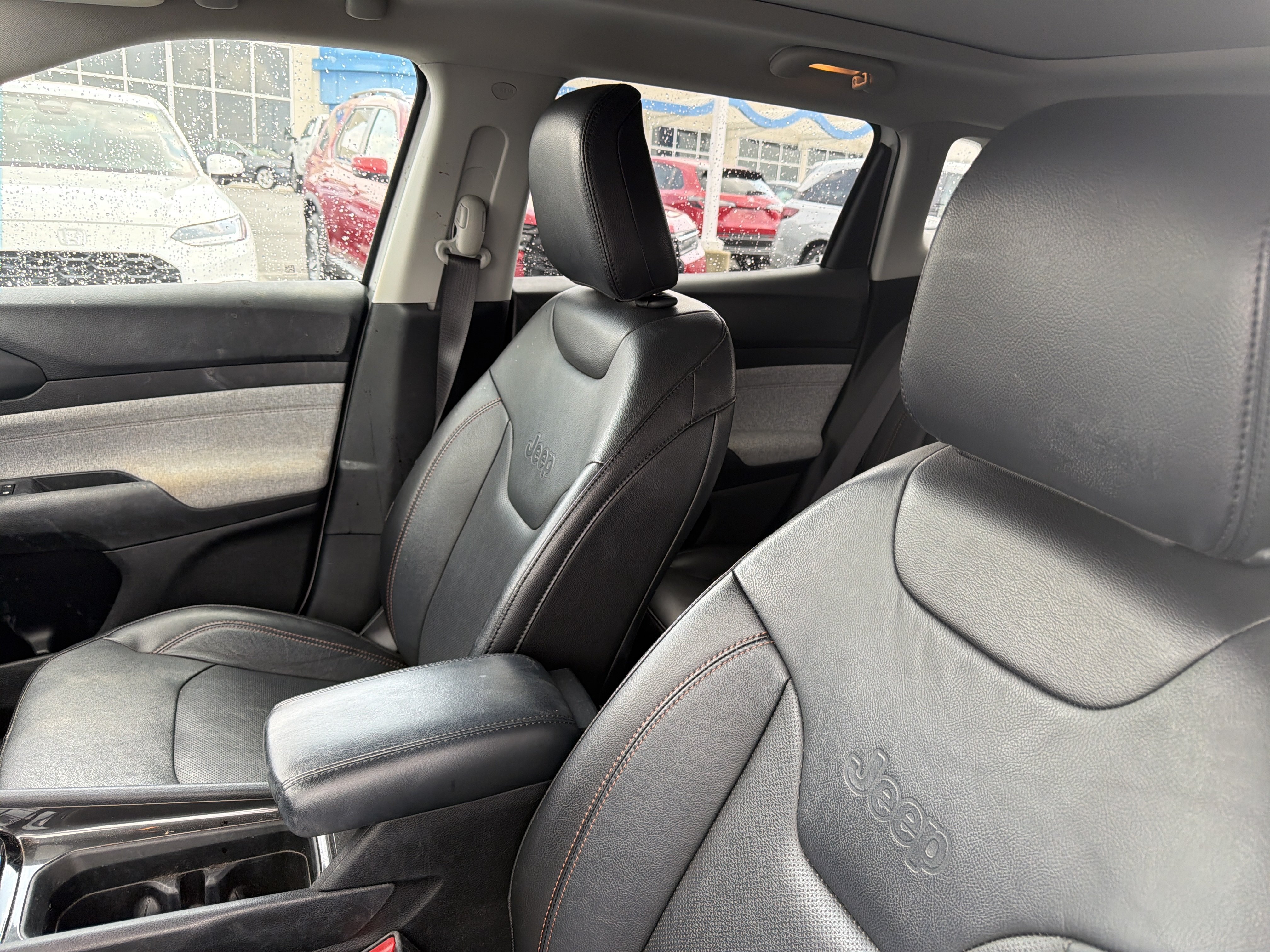 Used 2022 Jeep Compass Latitude w/ Sun and Sound Group AWD/4WD image 11