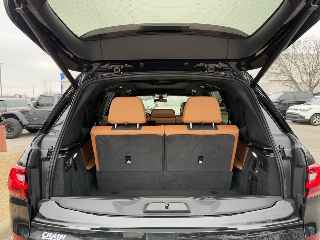 Used 2021 BMW X7 M50i image 42