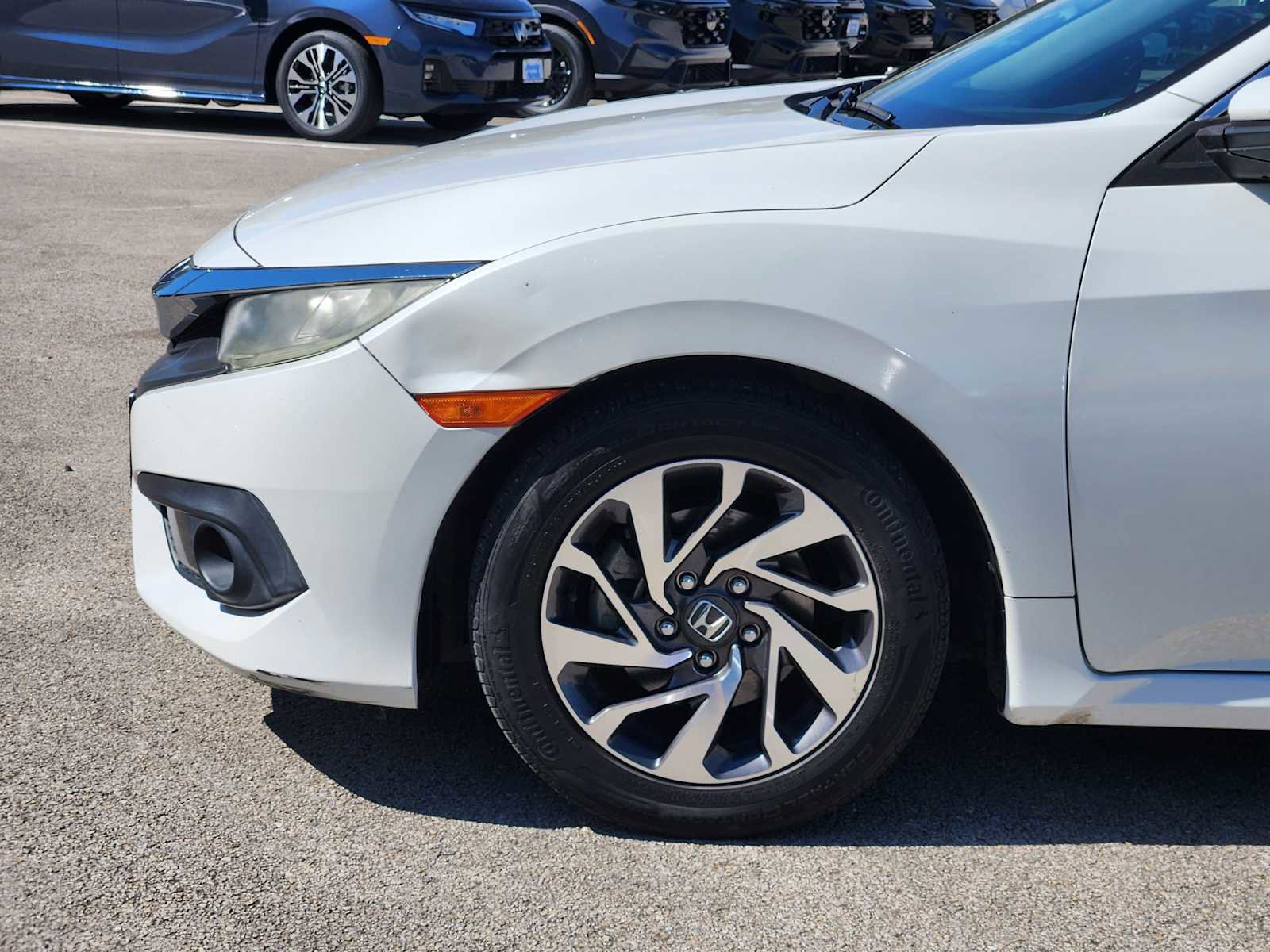 Used 2018 Honda Civic EX image 8