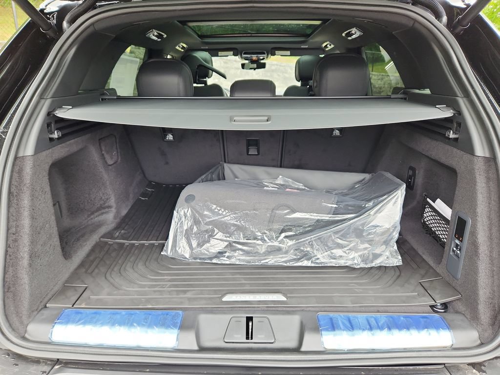 New 2026 Land Rover Range Rover Sport Dynamic SE AWD/4WD image 13