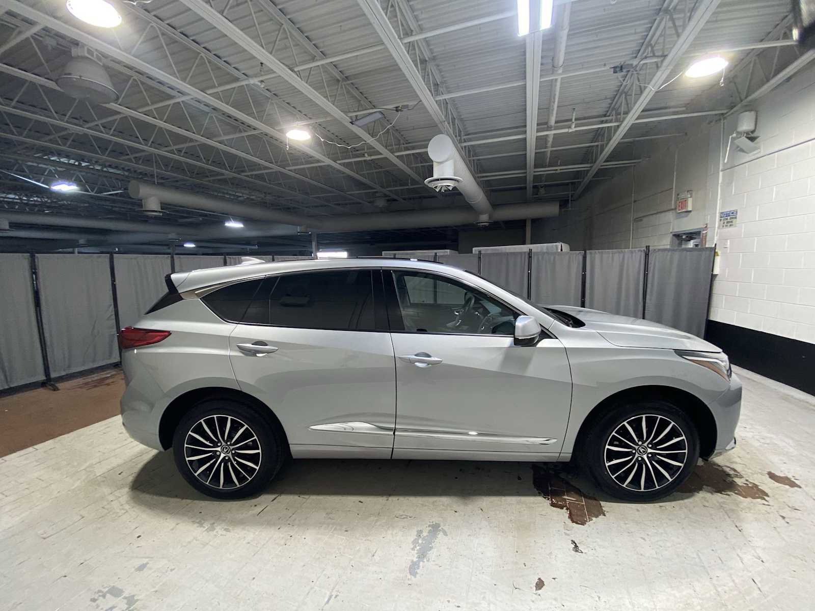Certified 2025 Acura RDX SH-AWD w/ Advance Package image 27