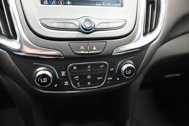 Used 2024 Chevrolet Equinox LT image 17