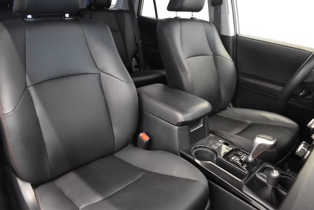 Used 2021 Toyota 4Runner TRD Off-Road Premium w/ Moonroof Package AWD/4WD image 6