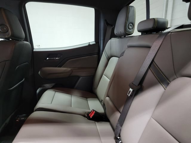 New 2026 Chevrolet Colorado ZR2 w/ Technology Package AWD/4WD image 13