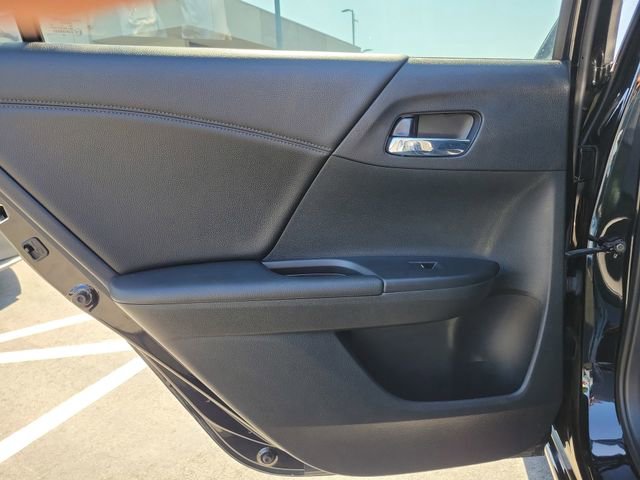 Used 2016 Honda Accord EX image 14