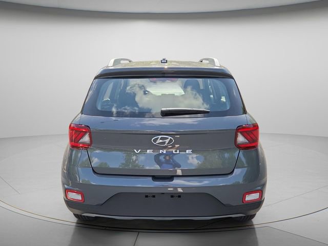 New 2026 Hyundai Venue SEL FWD image 4