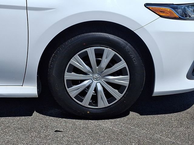 Used 2022 Toyota Camry LE FWD image 10