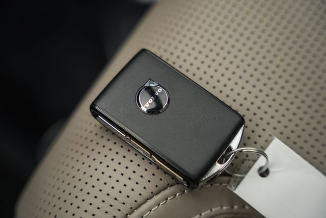 New 2026 Volvo XC90 T8 Ultra image 44