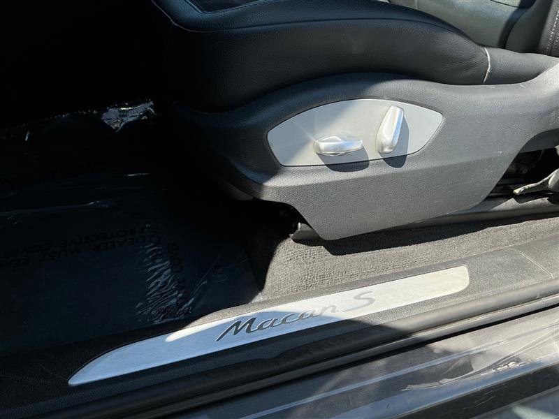 Used 2015 Porsche Macan S image 21