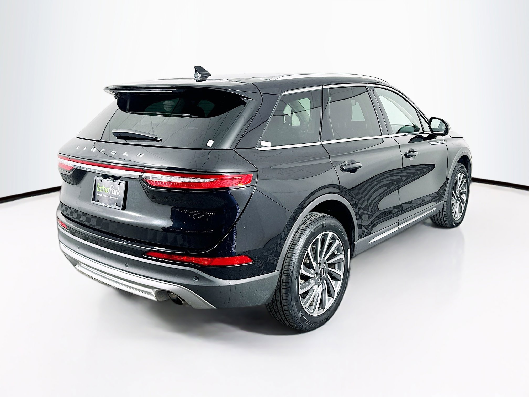 Used 2024 Lincoln Corsair Reserve w/ Equipment Group 201A image 9