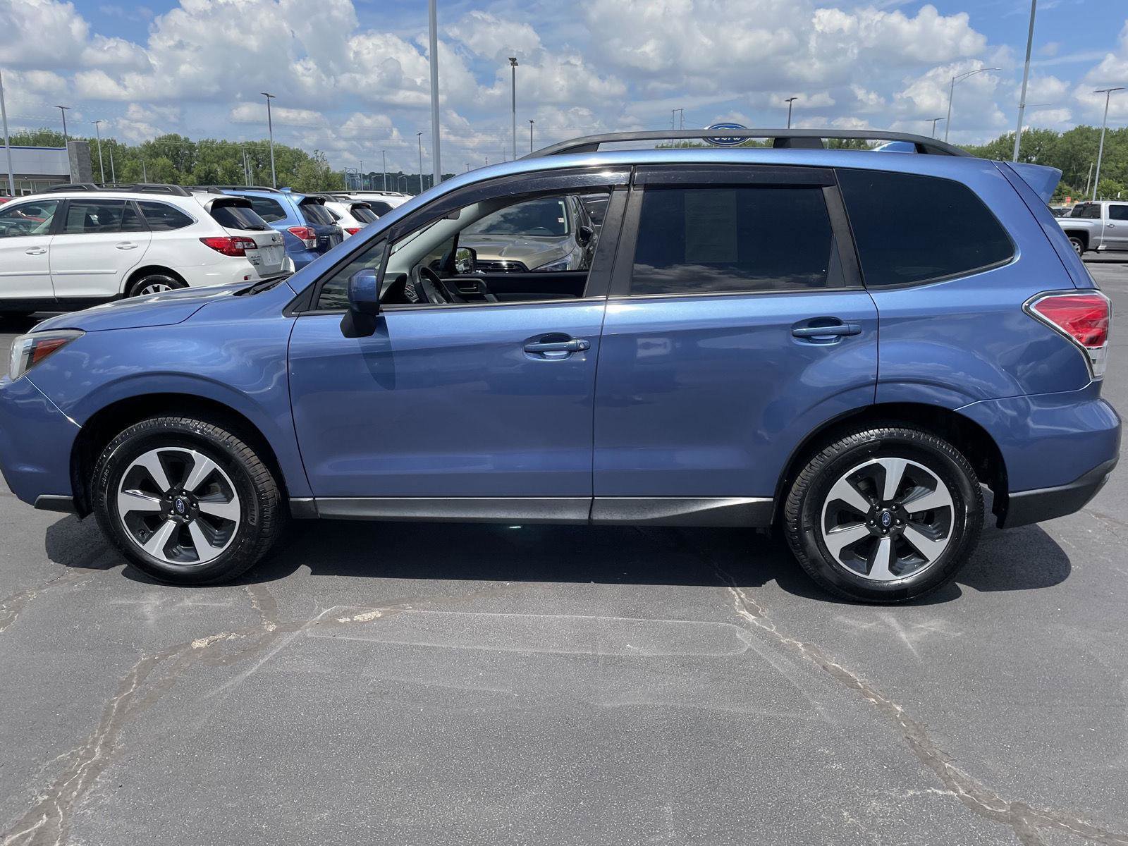 Used 2018 Subaru Forester 2.5i Premium AWD/4WD image 2
