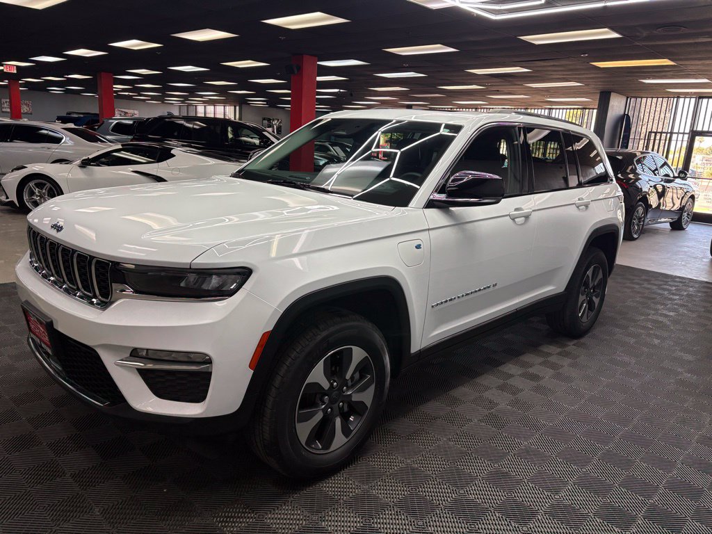 Used 2022 Jeep Grand Cherokee Limited 4xe AWD/4WD image 6