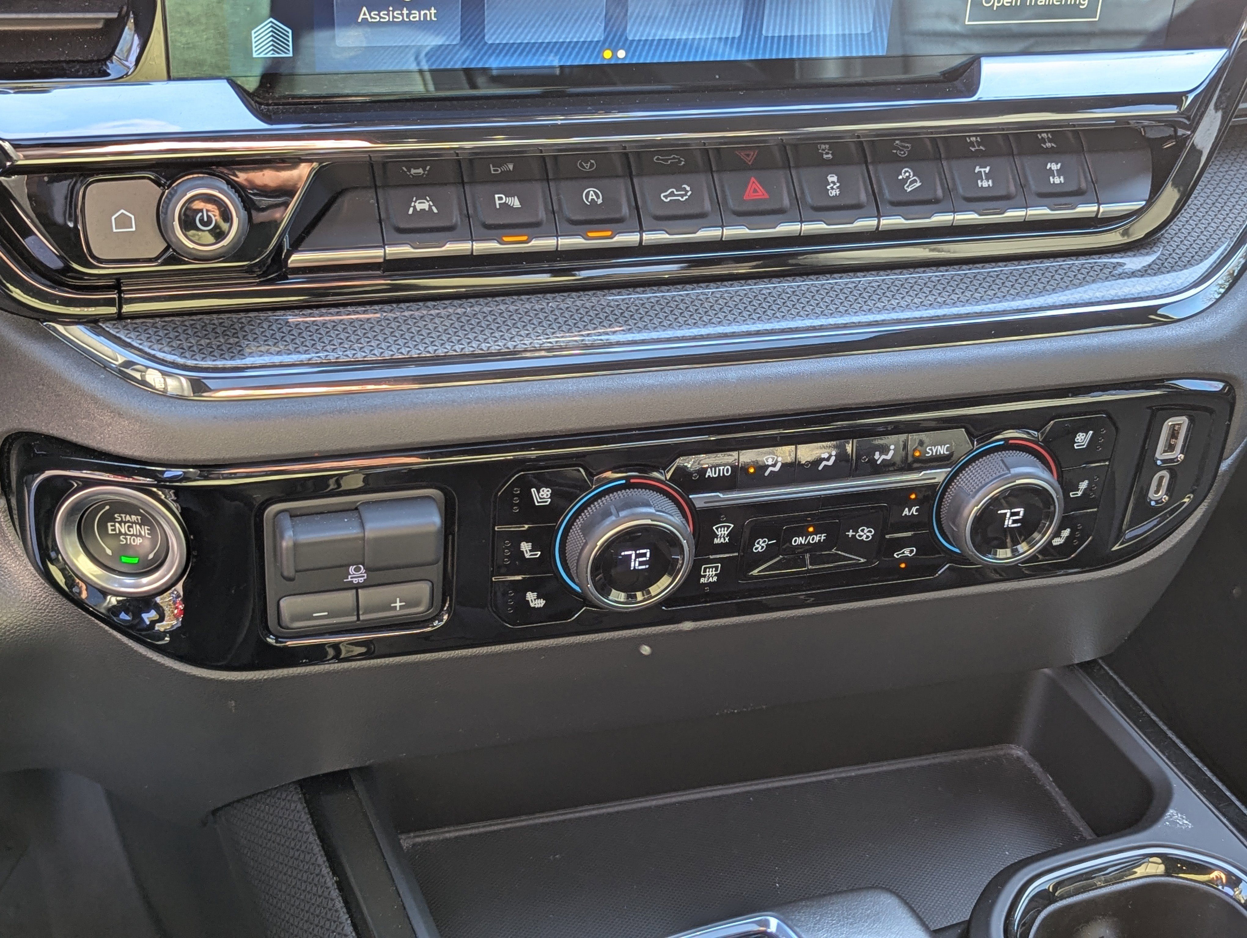 Used 2022 Chevrolet Silverado 1500 ZR2 w/ Technology Package image 23