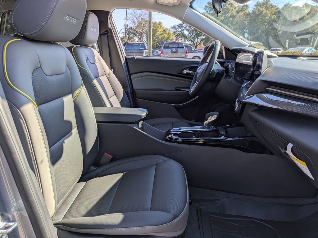 New 2026 Chevrolet Trax ACTIV w/ Driver Confidence Package image 17