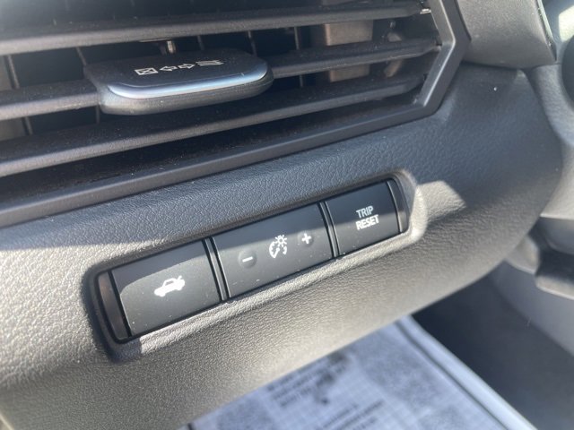 Used 2024 Nissan Altima 2.5 SR image 15