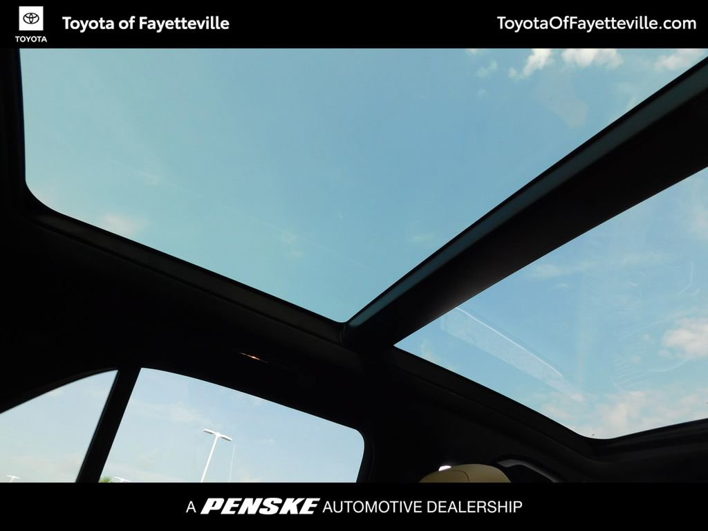 Used 2024 Mercedes-Benz GLE 350 4MATIC image 6