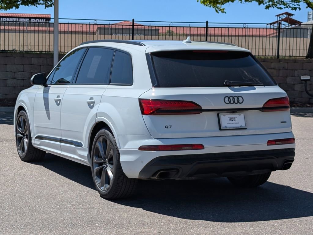 Used 2025 Audi Q7 3.0T Prestige AWD/4WD image 4
