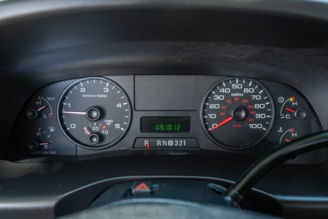 Used 2005 Ford F350 Lariat RWD image 25