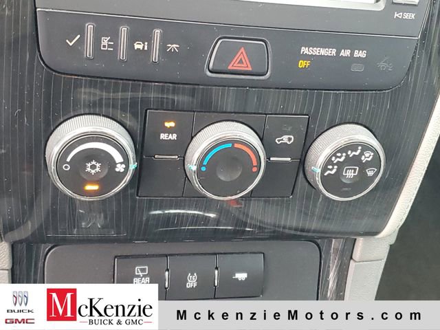 Used 2017 Chevrolet Traverse LT FWD image 18