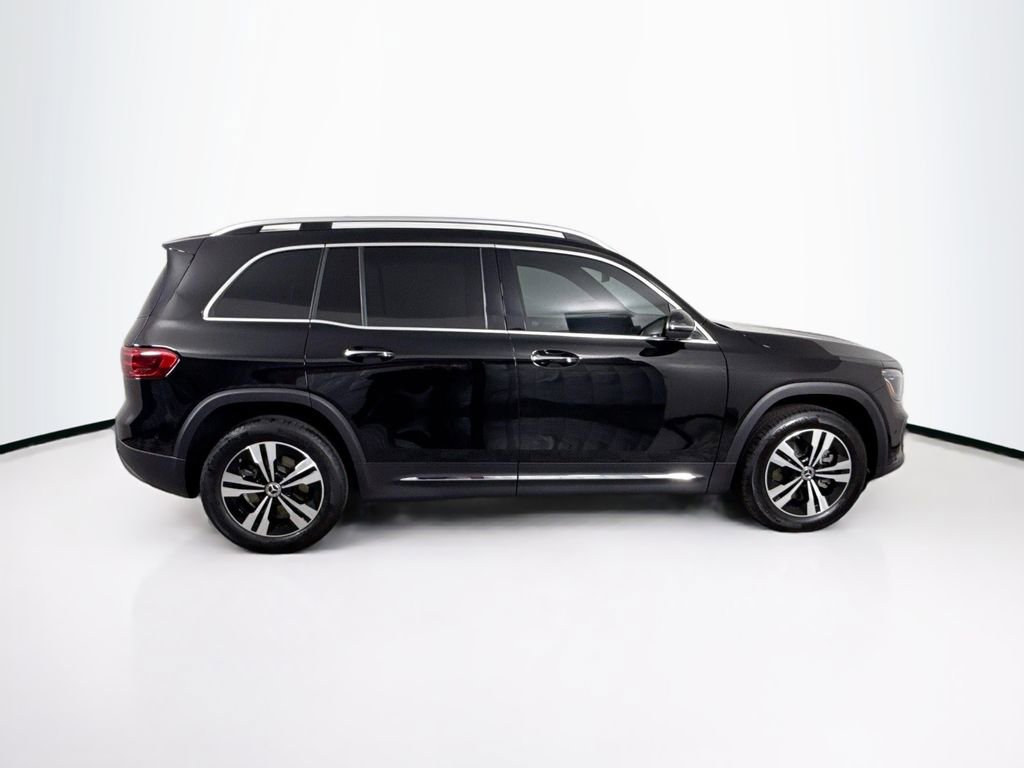 Certified 2025 Mercedes-Benz GLB 250 image 4