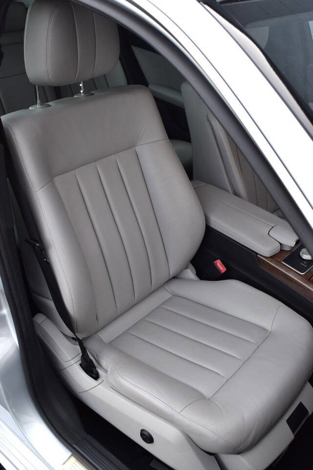 Used 2011 Mercedes-Benz E 350 4MATIC Wagon image 52