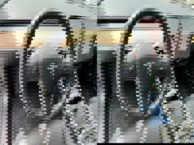 Used 2018 Tesla Model 3 Mid Range RWD image 26