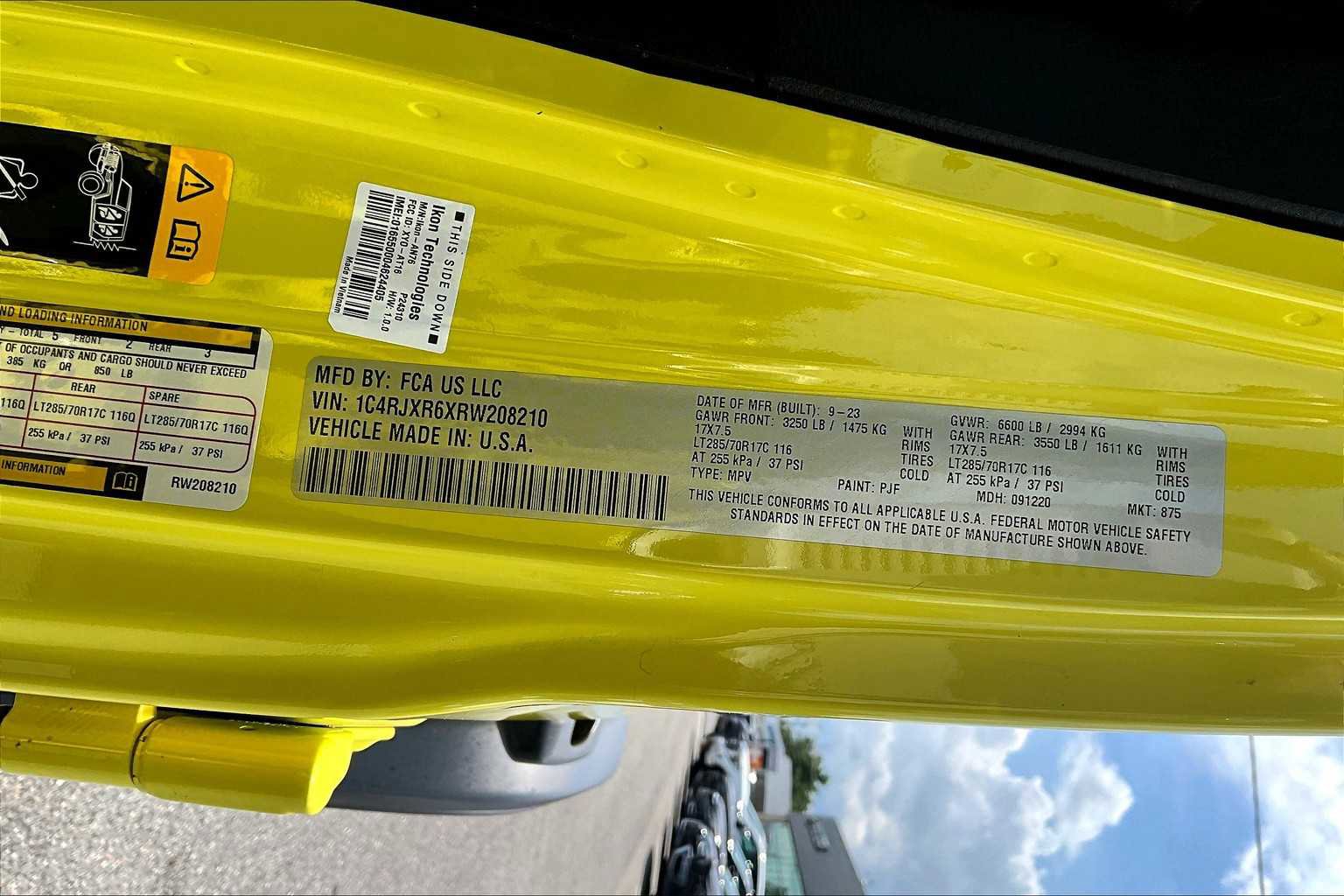 Used 2024 Jeep Wrangler Unlimited Rubicon 4xe image 36