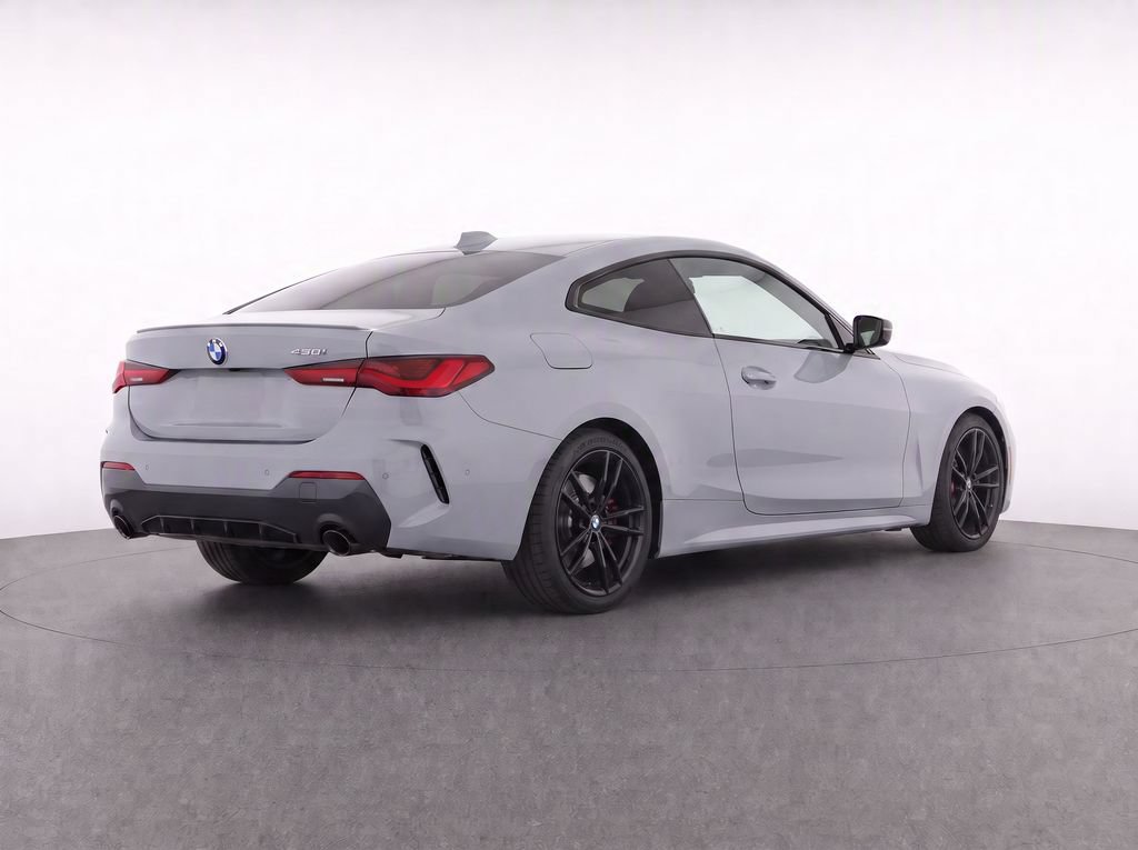 Used 2022 BMW 430i Coupe w/ M Sport Package RWD image 26