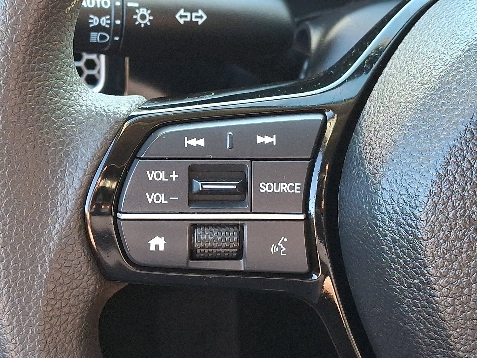 Used 2025 Honda Civic LX image 20