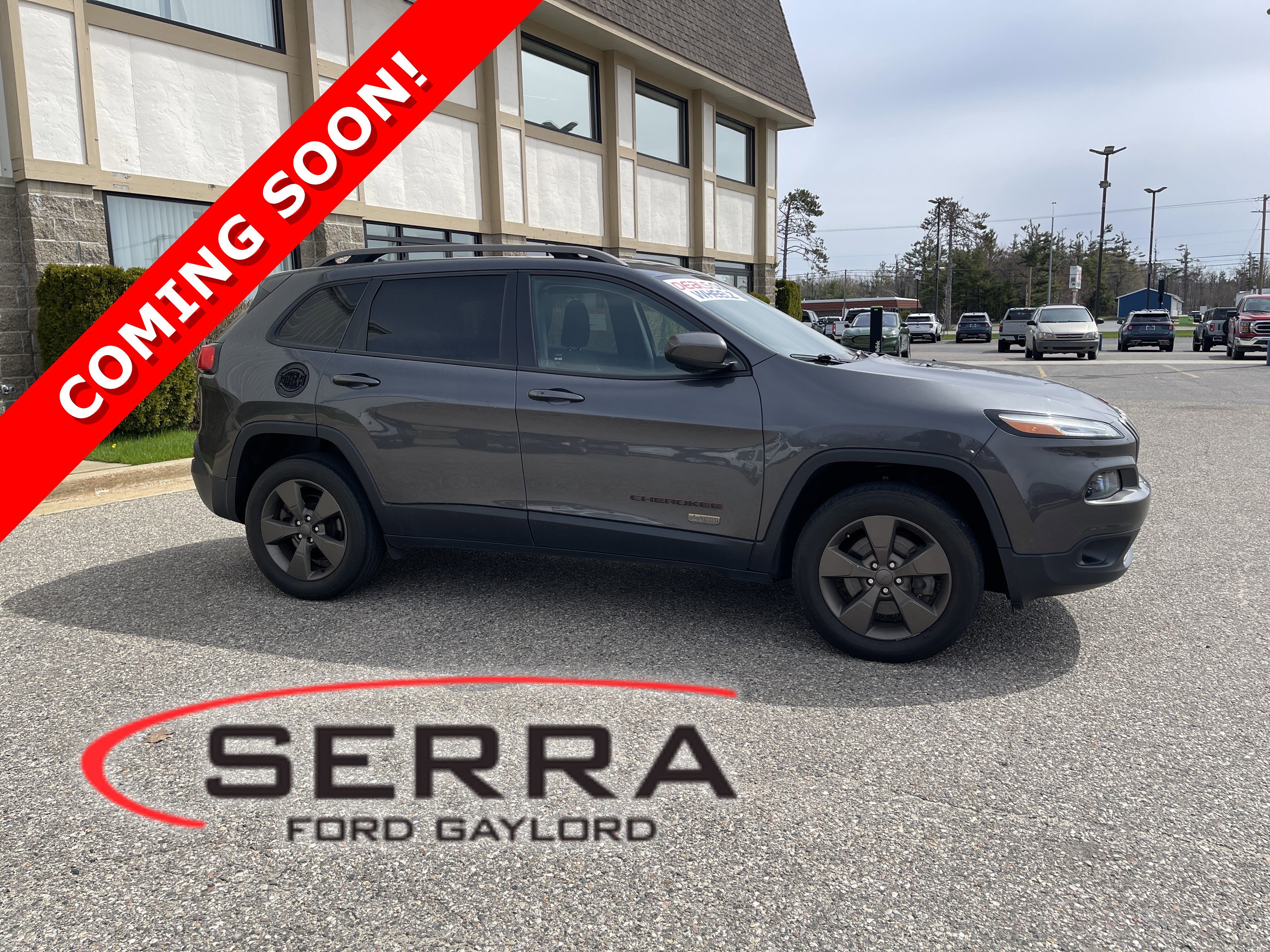 Used 2017 Jeep Cherokee Latitude AWD/4WD video 1
