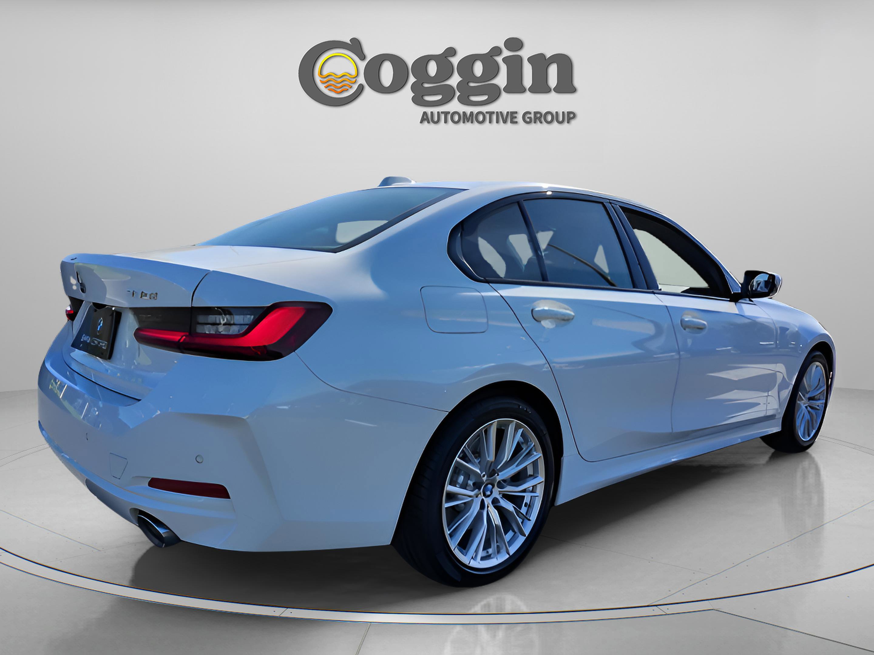 Certified 2023 BMW 330i Sedan w/ Driving Assistance Package image 5