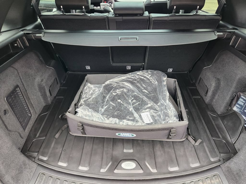 Used 2020 Land Rover Discovery Sport S R-Dynamic AWD/4WD image 14