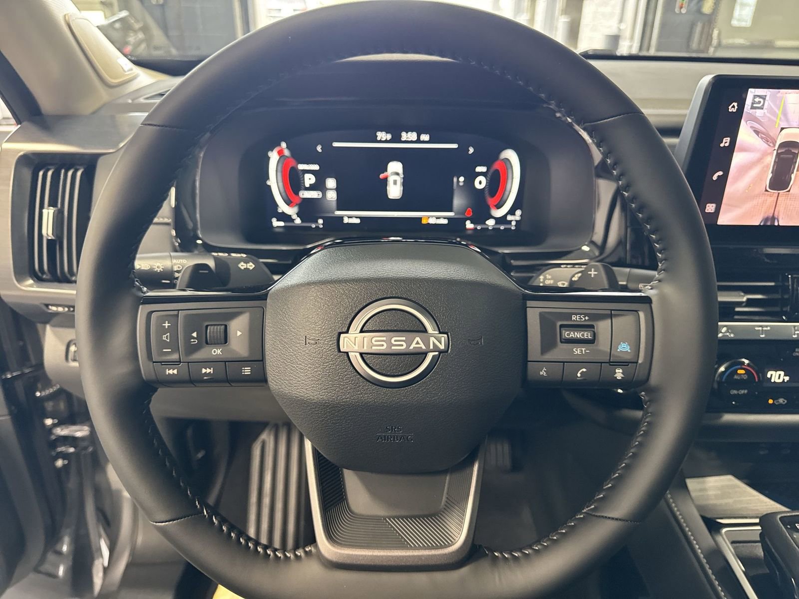 New 2026 Nissan Pathfinder SL AWD/4WD image 17