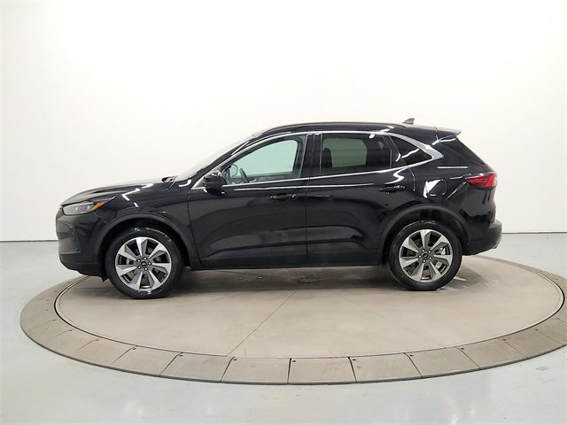 Used 2025 Ford Escape Platinum image 4