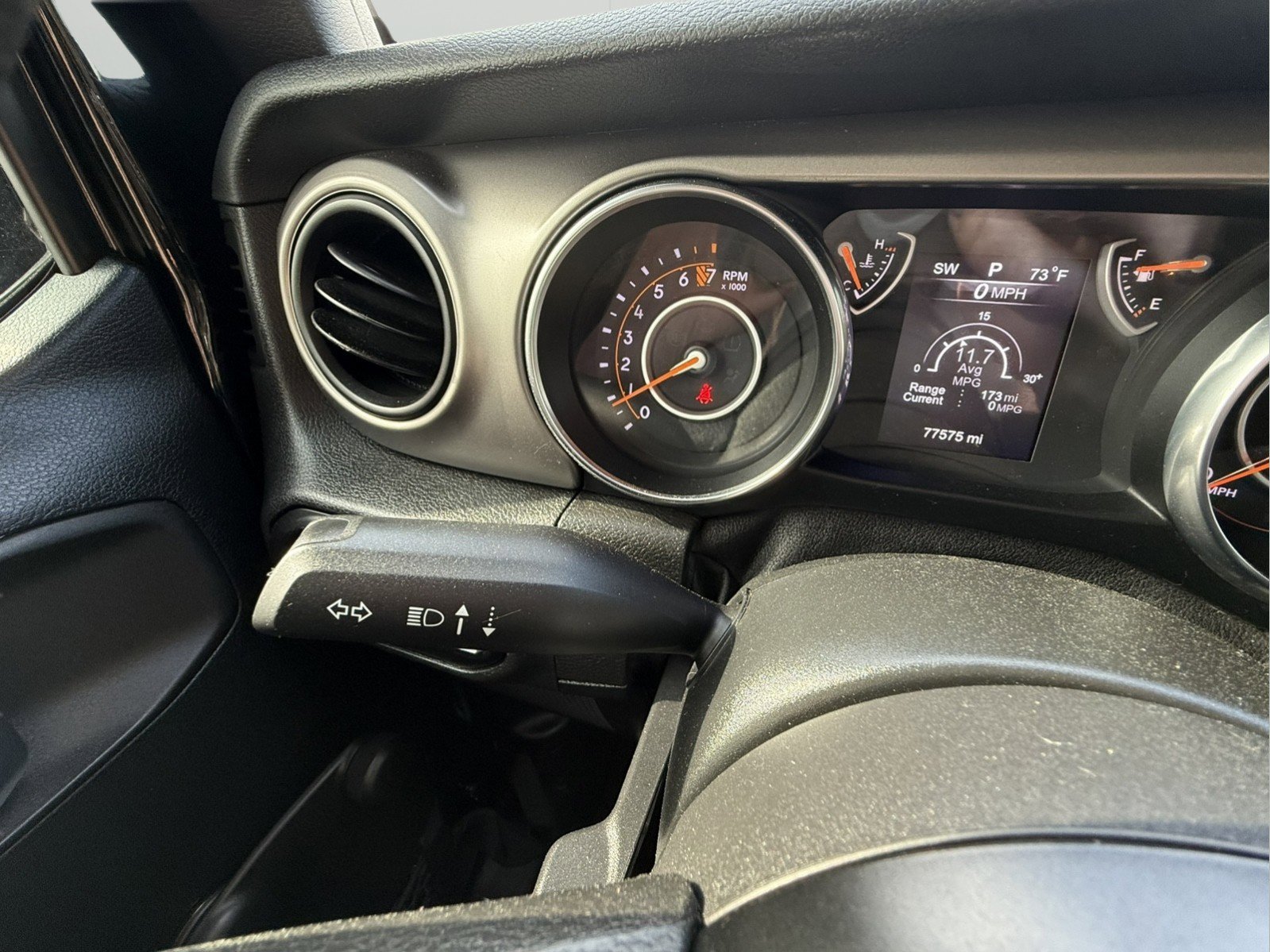 Used 2020 Jeep Gladiator Sport image 24