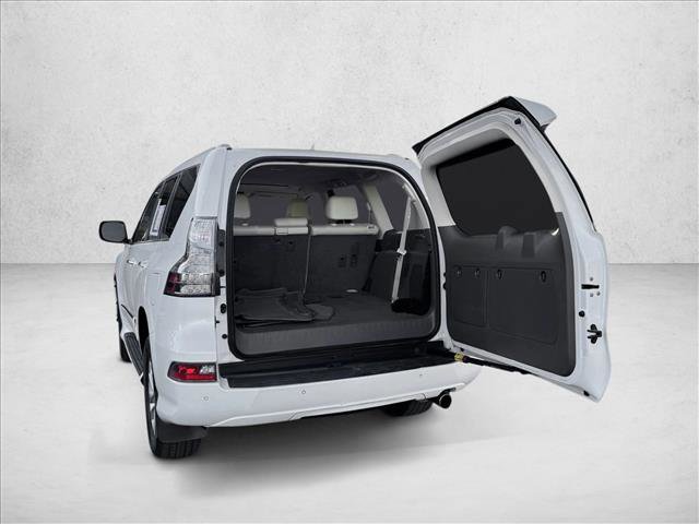 Used 2015 Lexus GX 460 w/ Premium Package image 8