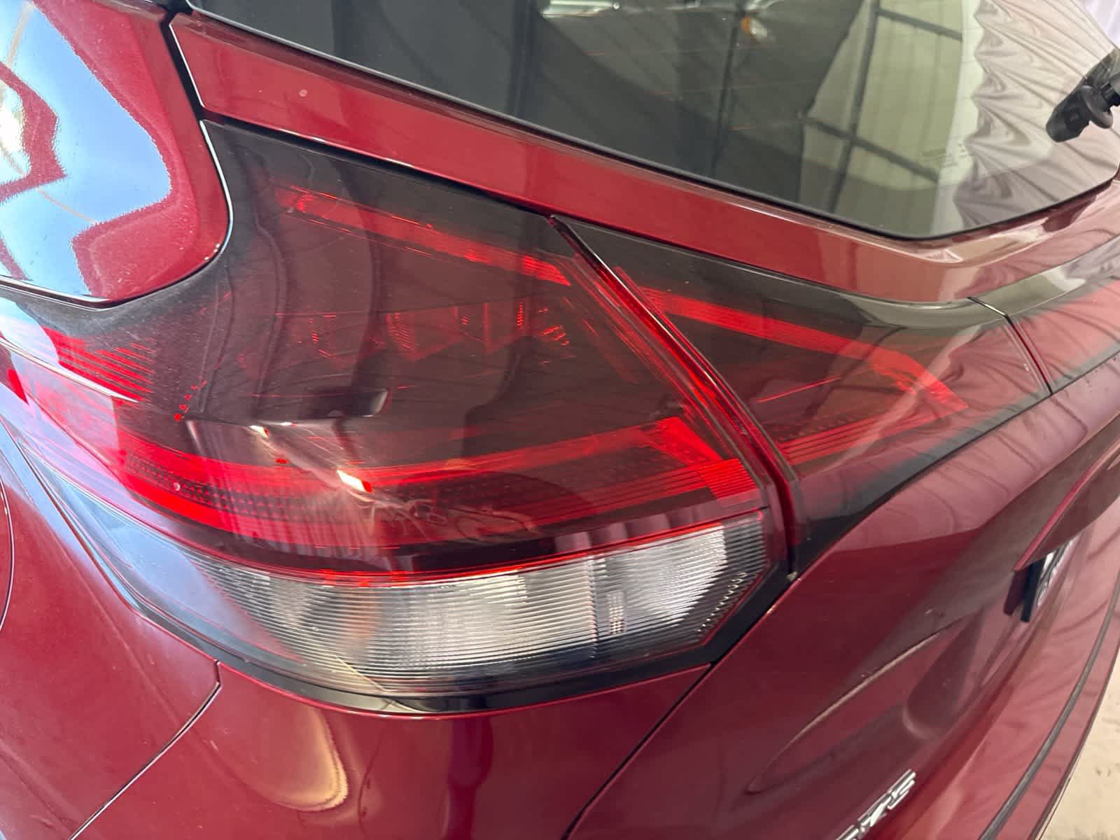 Used 2022 Nissan Kicks SR FWD image 10