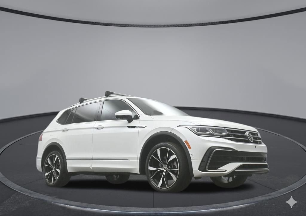 Used 2022 Volkswagen Tiguan SEL R-Line image 42