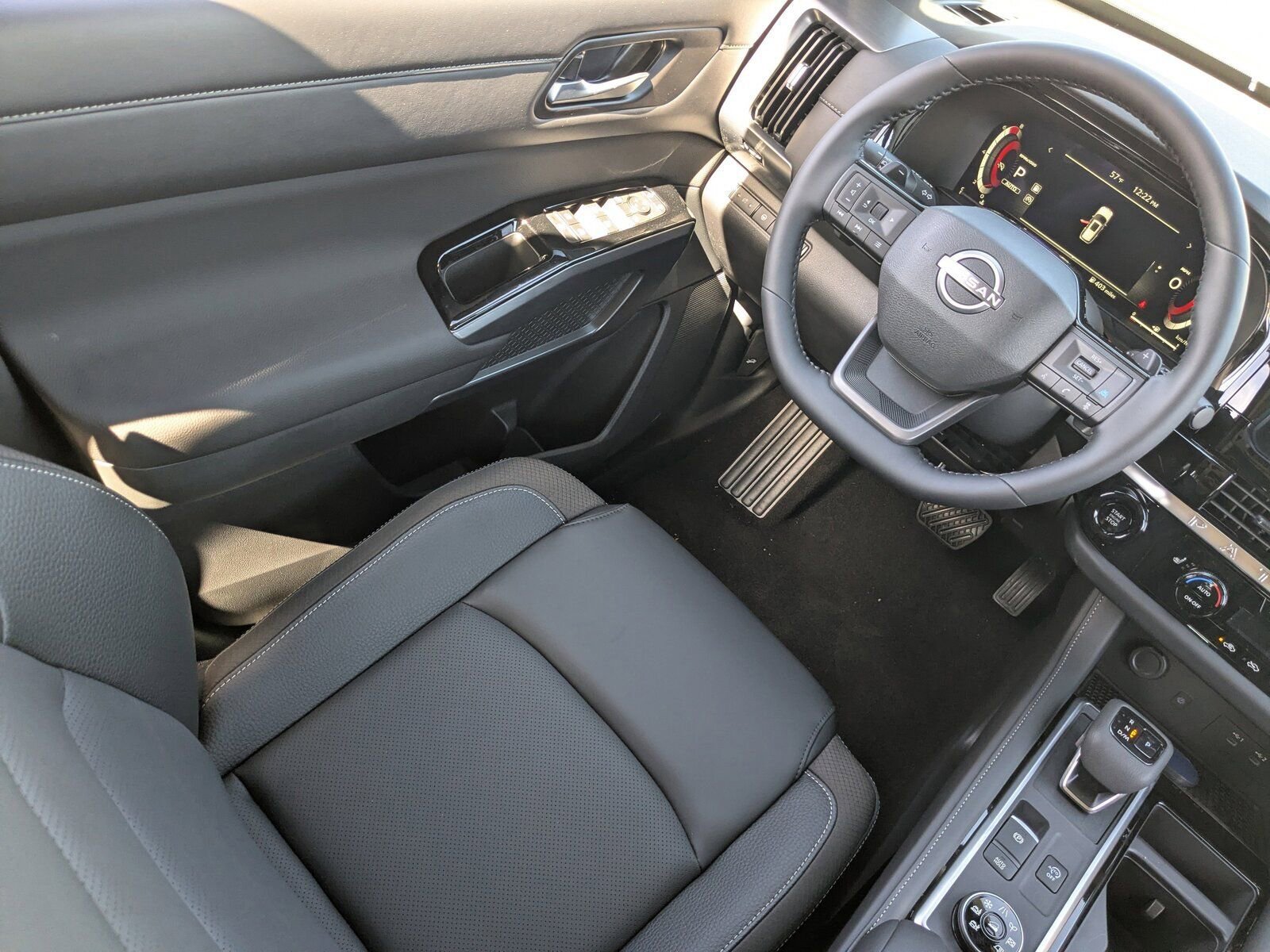 New 2026 Nissan Pathfinder SL w/ SL Premium Package image 21