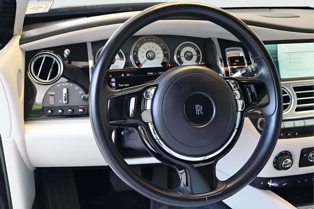 Certified 2015 Rolls-Royce Wraith RWD image 10